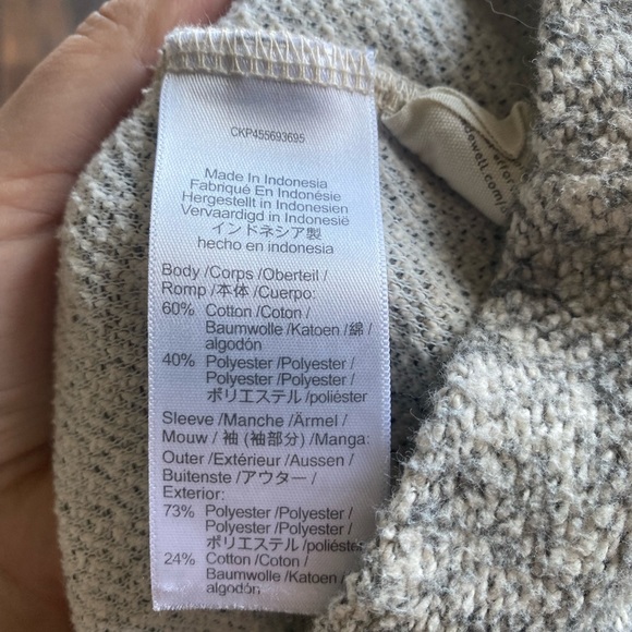 Madewell | Quilted Sleeve Hoodie Sweatshirt - Picture 4 of 7